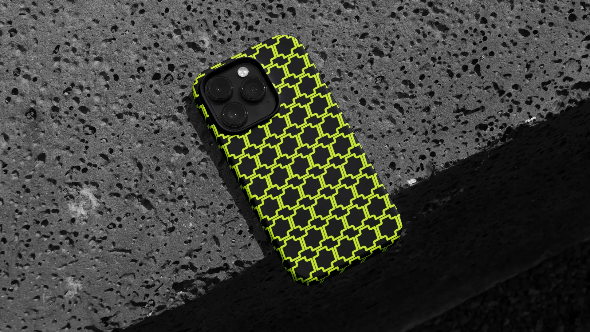 Kalig Fitness Pattern on Iphone Case